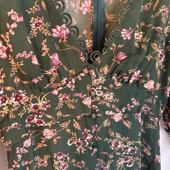 Hello Molly Green Floral Lace Trim Mini Dress – Size S - Picture 3 of 6